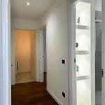 Modern Ideal For Families 900m Arena Verona