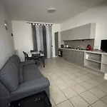 Modern Ideal For Families 900m Arena * Verona